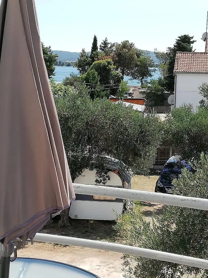 Apartmani I Kamp Turanj-Samuga